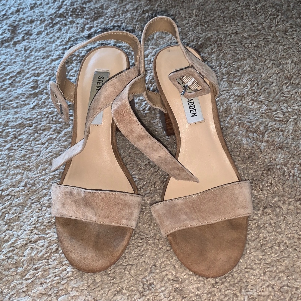 Steve Madden nude heels size 6.5
